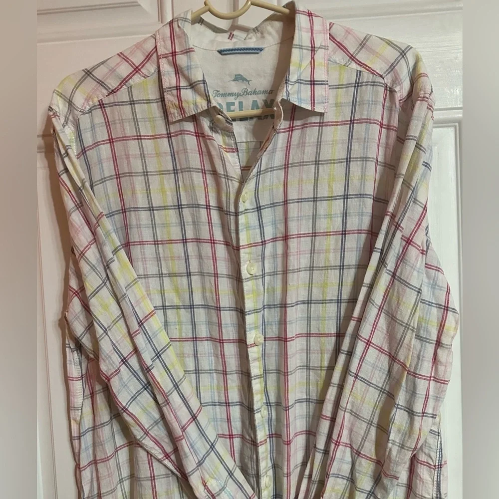 Tommy Bahama Relax Shirt Men's Medium 100% Linen Plaid Long‎ Sleeve Button Up